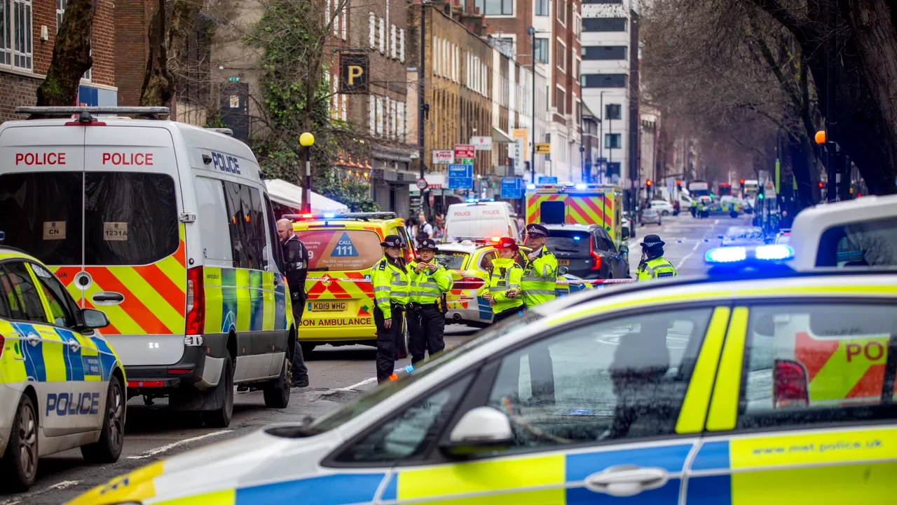 Împuşcături într-o gară din Londra: un copil şi trei femei au ajuns la spital