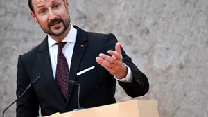Noul rege al Norvegiei depune jurământul în Parlament după moartea regelui Harald