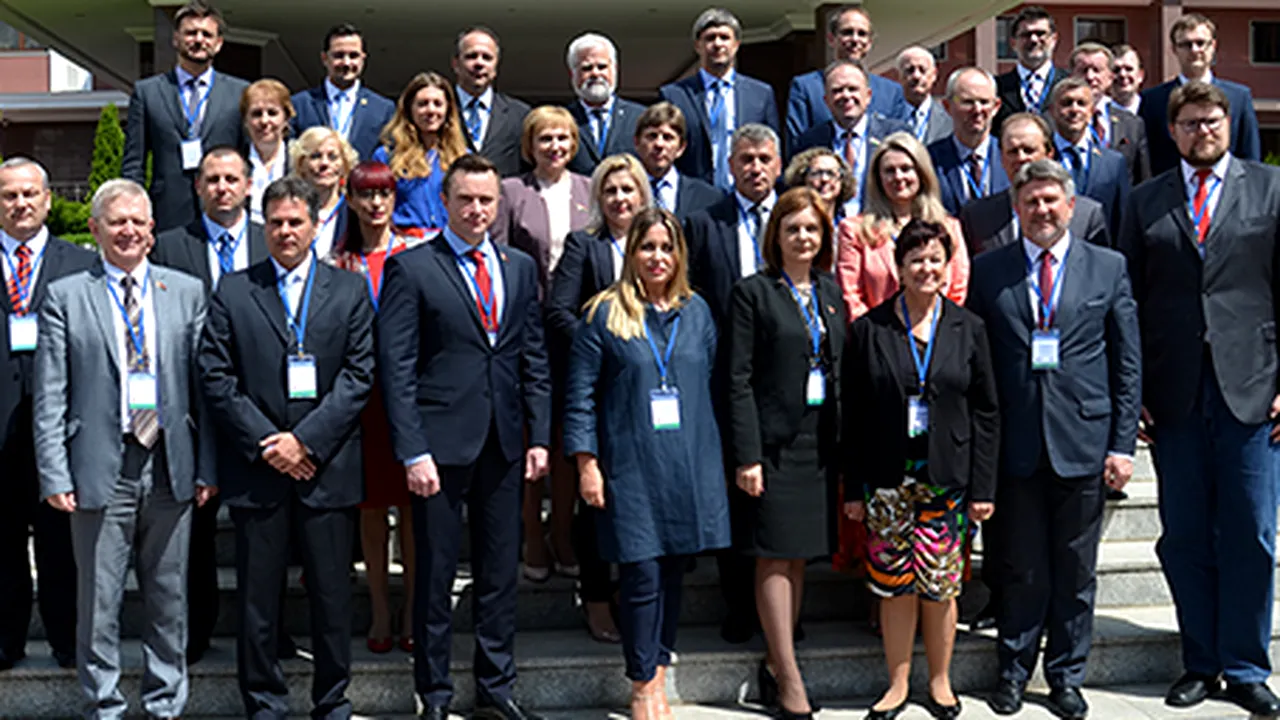 Miniştrii de Externe din Iniţiativa Central Europeană, structură de cooperare regională, discută la Minsk despre integrare europeană