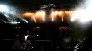 Faithless se destramă