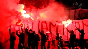 Suporterii echipei Dinamo, avertizaţi cu evacuarea din incinta stadionului 