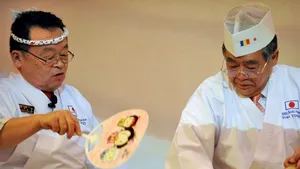 Arta de a prepara sushi, prezentată de doi maeştri japonezi la Bucureşti