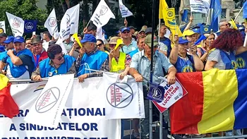 Guvernul promite austeritate, dar își mărește aparatul, denunță Sindicatele