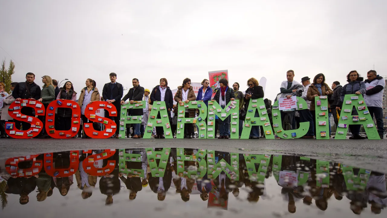 Farmaciştii acuză statul că nu plăteşte vaccinurile gripale eliberate de farmacii