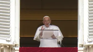 Papa Francisc solicită încetarea violenţei în Israel