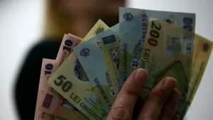 Gândul: Unde se duc românii care fug de bănci şi de cămătari?