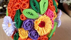 Bistriţa: Prăjituri săseşti, ouă cu cafea şi parada portului popular la Ostermarkt. FOTO, VIDEO