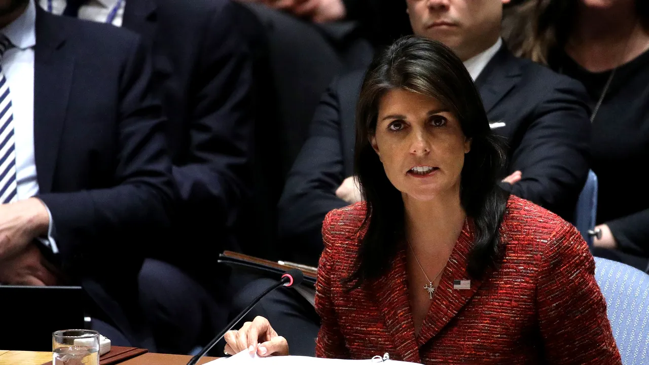Consiliul de Securitate al ONU se va reuni de urgenţă pe fondul incidentului din Marea Neagră/ Poroşenko propune Parlamentului să instaureze legea marţială/ Rusia confirmă capturarea navelor