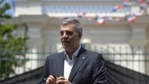 USR: PSD a transformat ANCOM într-o afacere de familie