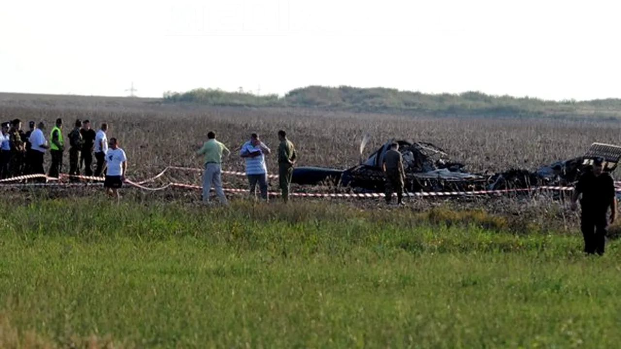 MApN: În accidentul aviatic au murit 4 militari de la Forţele Aeriene şi 8 de la Forţele Navale - VIDEO