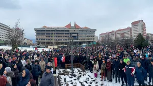 SOCIAL Peste 2.000 de persoane au protestat la Miercurea Ciuc față de majorarea taxelor și impozitelor