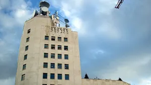 Telekom scoate la licitaţie Palatul Telefoanelor şi alte două proprietăţi pentru 21,6 milioane euro