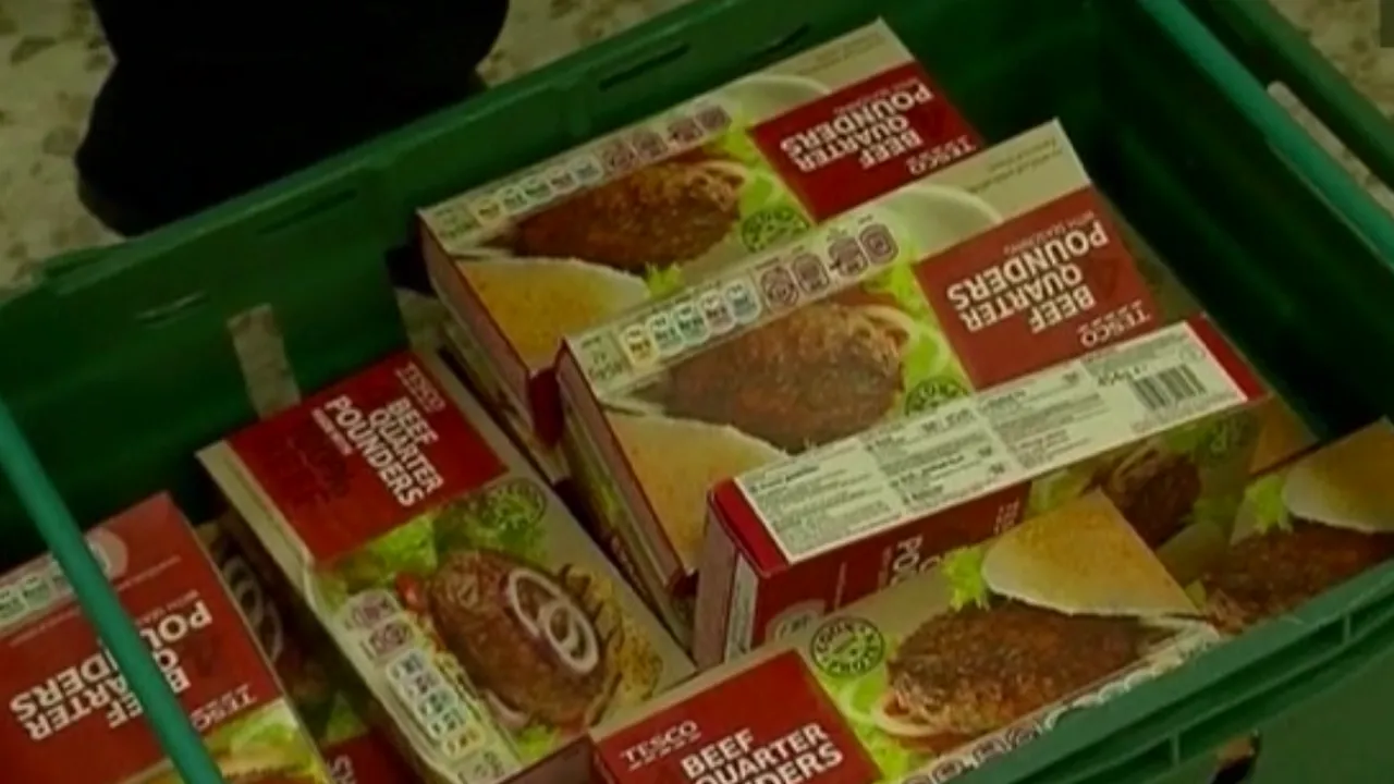 Zeci de persoane implicate într-un caz de comercializare de carne de cal, arestate în Spania de Europol, după o colaborare inclusiv cu autorităţi din România
