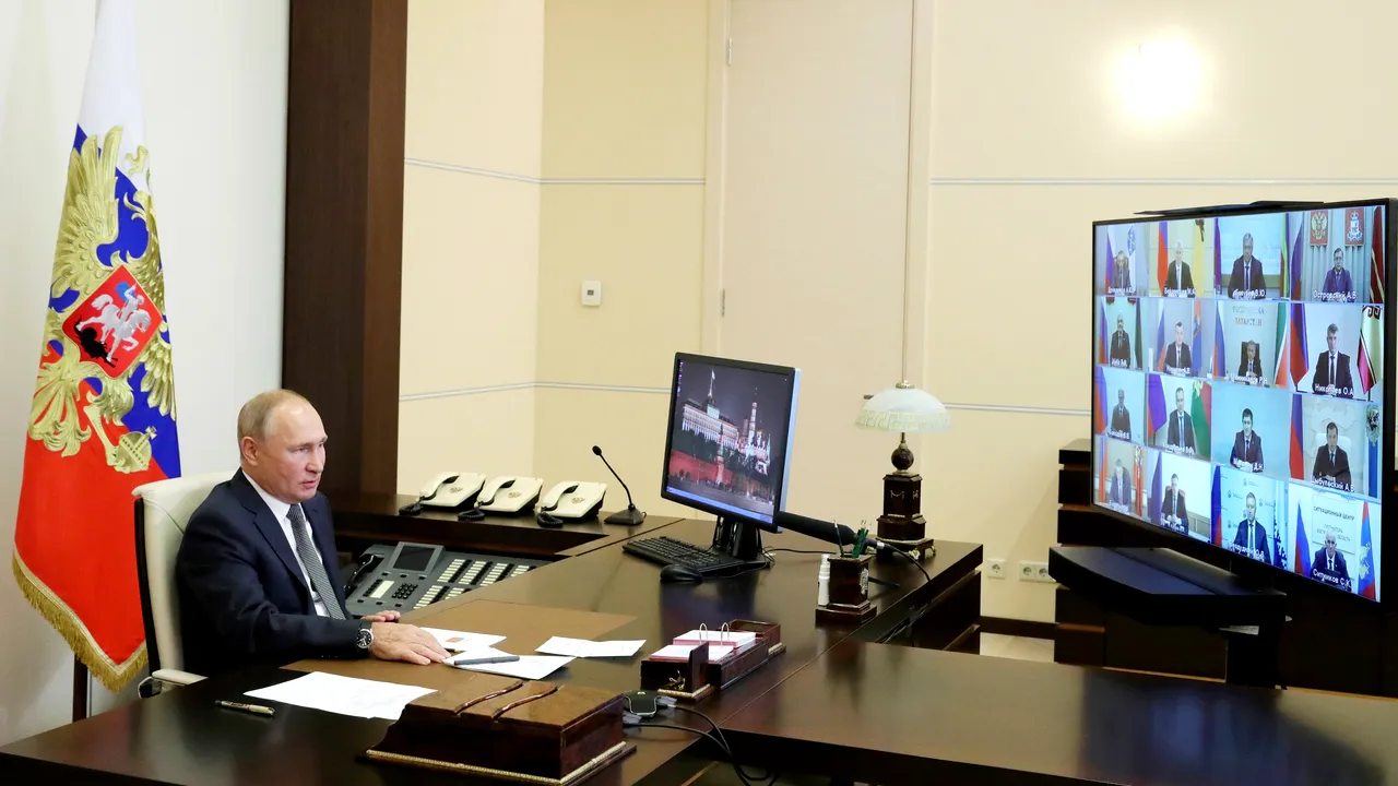 Îndemnul lui Putin pentru ruşi, după creşterea cazurilor de COVID-19. În spitalele din Moscova se internează cu 30% mai mulţi pacienţi