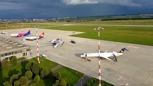 Cinci curse sunt întârziate din cauza incidentului din Aeroportul Sibiu şi 650 de pasageri afectaţi