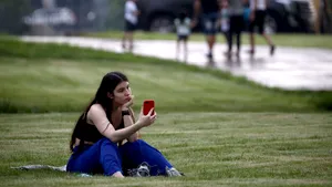 O aplicaţie mobilă analizează sănătatea mentală pe baza modului în care utilizezi telefonul