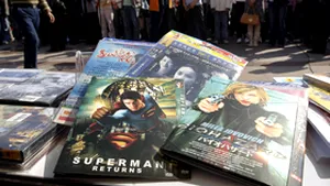 Dosar penal pentru un timişorean care a piratat sute de CD-uri şi DVD-uri