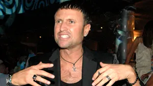 Prezentare de modă în zbor, semnată Botezatu