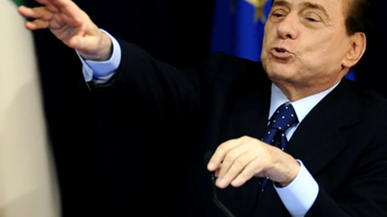 Berlusconi, sfătuit să înceteze atacurile împotriva presei