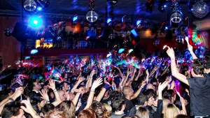 TOPUL celor mai bune 100 de cluburi din lume. Un singur local din Romania este în lista din 2014