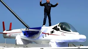 Groapa Marianelor ar putea să-şi dezvăluie secretele. Richard Branson a creat un submarin rezistent la presiuni uriaşe