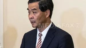 Şeful Executivului din Hong Kong a refuzat să demisioneze, dar a invitat protestatarii la dialog. Liderii studenţilor au acceptat