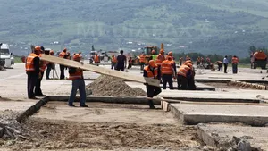 Opt BOMBE de aviaţie, găsite pe şantierul Aeroportului Iaşi