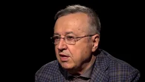 Gândurile lui Cristoiu: Am fost selectat într-un cor al Armatei pentru 23 august. Ne-au dat orez