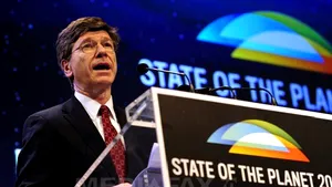 Multe crize globale din prezent sunt urmările deciziilor greşite din trecut - analist