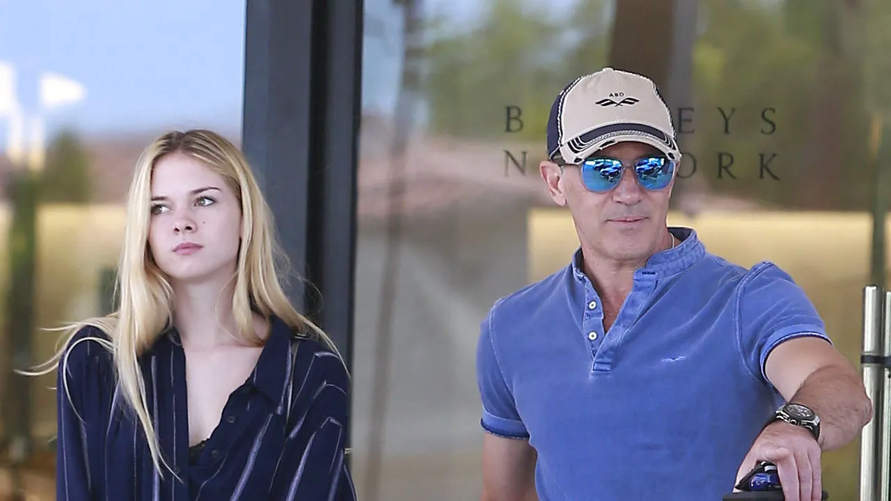 FOTO | Cum arată fiica lui Antonio Banderas, din căsnicia cu actriţa Melanie Griffith