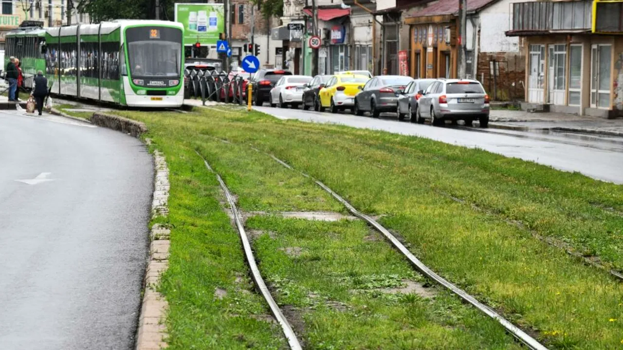 Linie de tramvai „în valuri”: STB spune că nu există pericol pentru călători