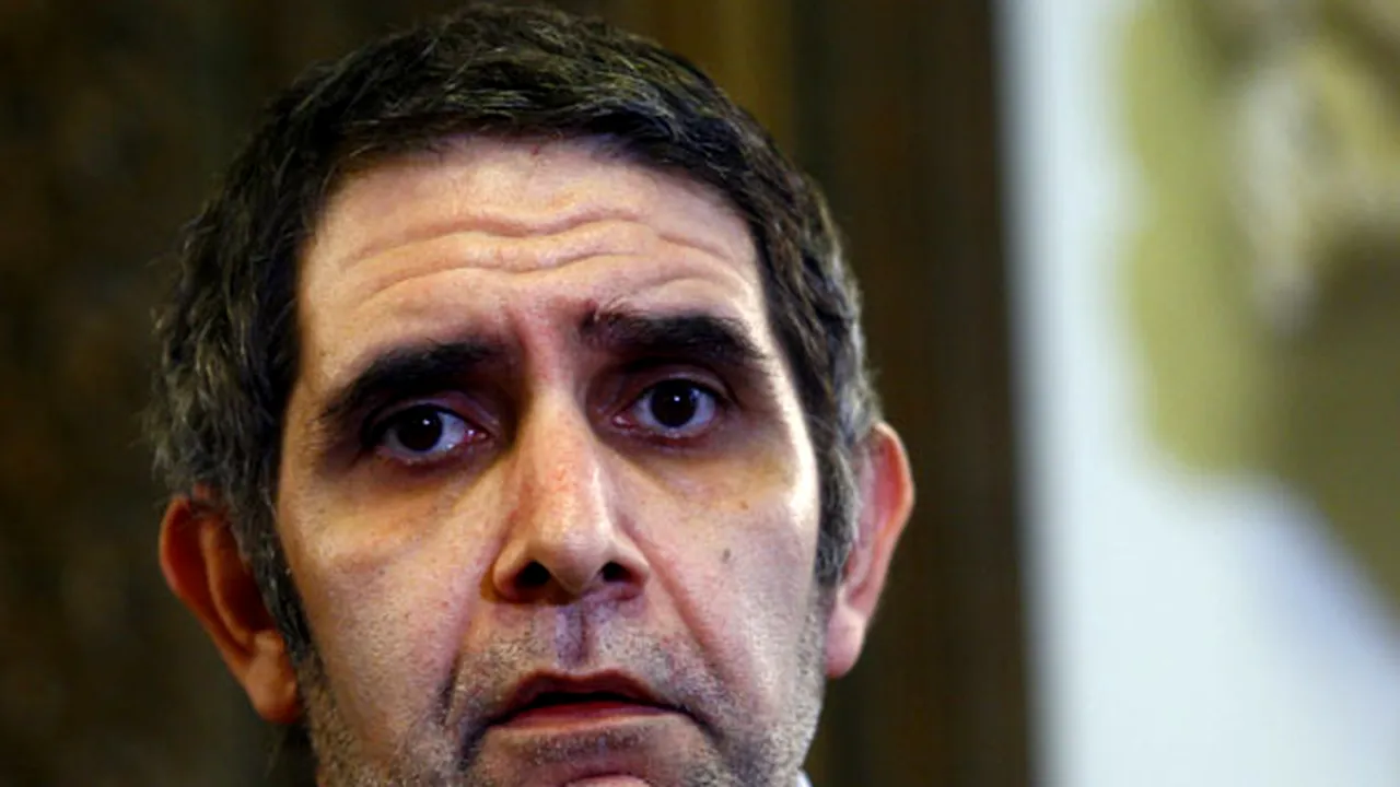 Pambuccian propune un Parlament virtual, pentru reducerea masivă a cheltuielilor