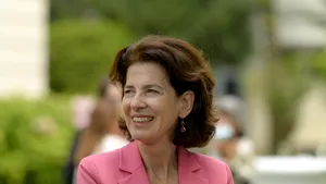 E. S. Laurence Auer, ambasadoarea Franţei în România, invitată în emisiunea InSecuritate: ,,Am constatat în timpul crizei pandemice, o creştere a inegalităţilor şi asta este un factor de risc. Doar Dumnezeu ştie dacă suntem în măsură să gestionăm riscurile!”