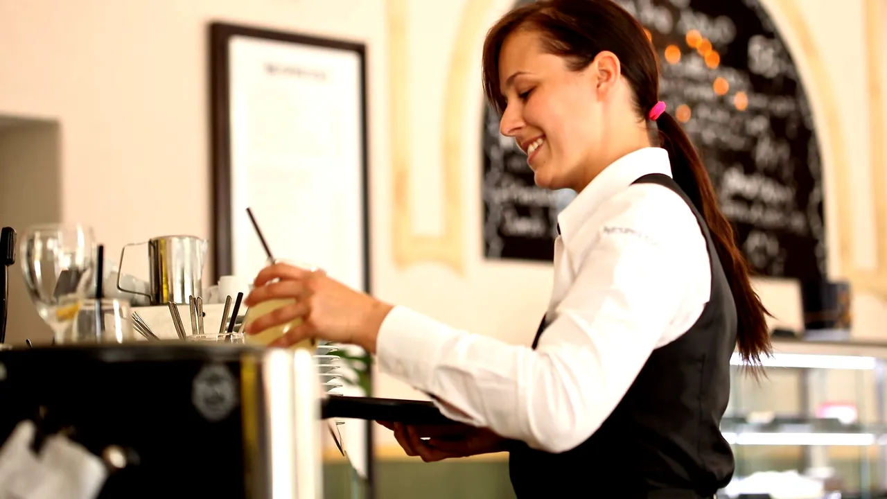 Companiile din industria ospitalităţii şi turism sunt îngrijorate de posibilele modificări fiscale