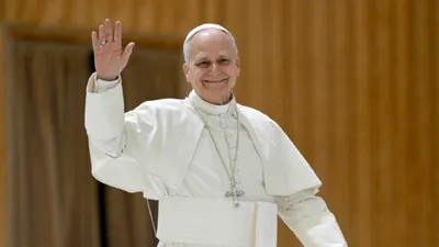 EXTERNE Papa, atacat din nou de Trump, declară în Camerun că „cei bogați și puternici” amenință pacea