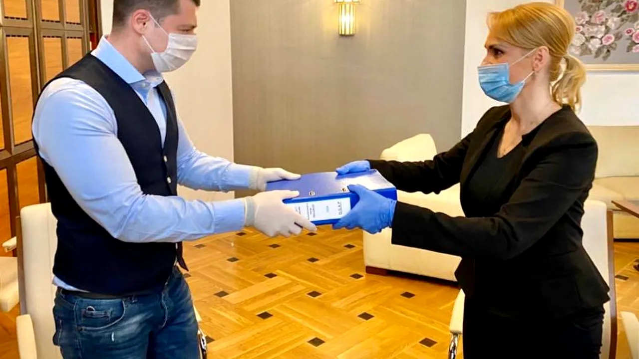 Primăria Bucureşti a cumpărat 100 de troleibuze cu 43 de milioane euro din Turcia: 