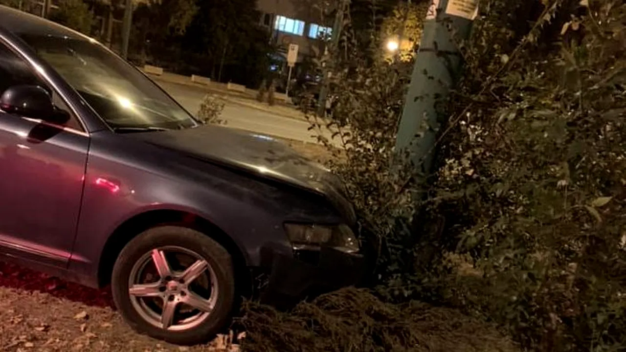 Fiul lui Miron Cozma a intrat cu maşina într-un stâlp din Timişoara. Bărbatul era beat