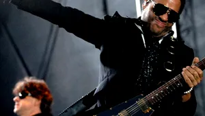 FOCUS: Lenny Kravitz a supărat şi a fermecat publicul de la Bucureşti (Galerie foto)