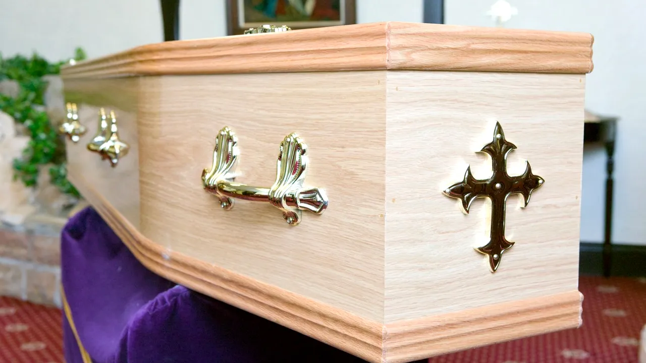 Un stat permite servicii funerare ecologice: cadavrele umane devenite compost 