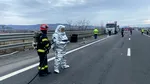 Sulfat de amoniu împrăștiat pe carosabil după ce două camioane s-au ciocnit pe A1