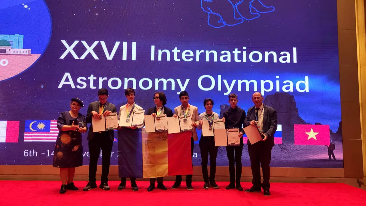 Cinci medalii, din care una de aur, pentru elevii români la Olimpiada Internaţională de Astronomie