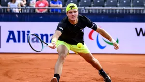 Caniculă la Roland Garros: Un jucător s-a prăbușit pe teren din cauza temperaturii