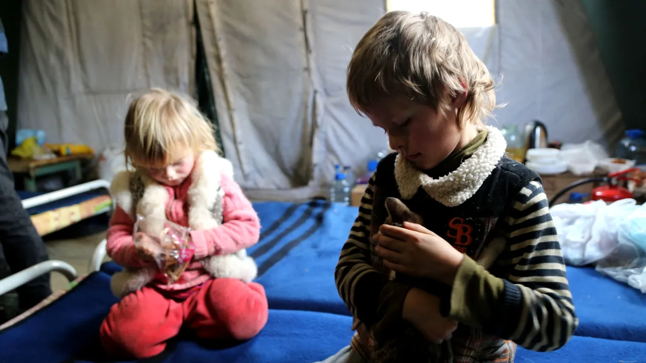 Copiii ucraineni luaţi cu forţa din familiile lor au fost aduşi acasă