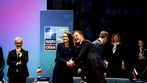 Oana Țoiu, la Summitul NATO de la Ankara, s-a fotografiat alături de Mark Rutte. Mesaj de susținere pentru rolul României în Alianță