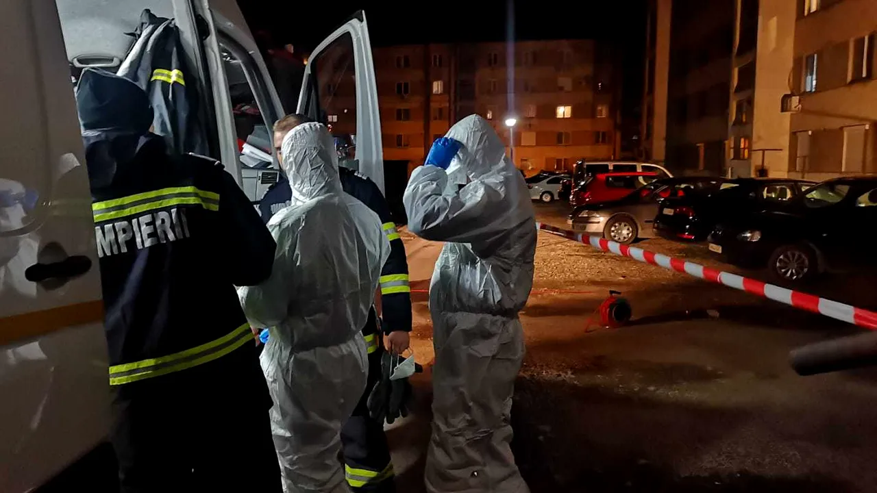 FOTO | Scurgere de mercur într-un bloc din Moldova Nouă / La faţa locului s-au deplasat echipe ale Gărzii de mediu şi ale DSP