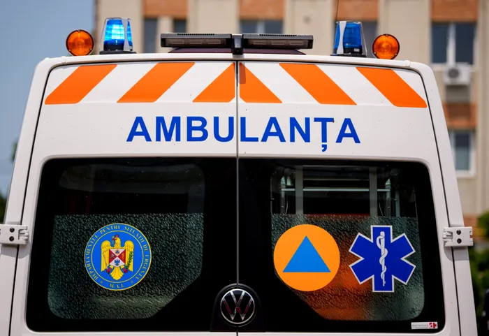 Toxiinfecție alimentară într-o tabără din Bihor. 18 persoane au ajuns la spital