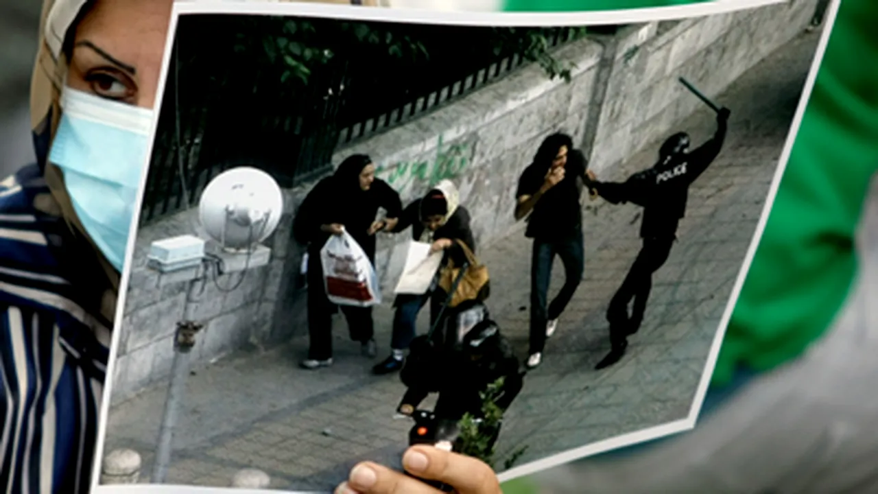Revoluţie online în Iran - VIDEO