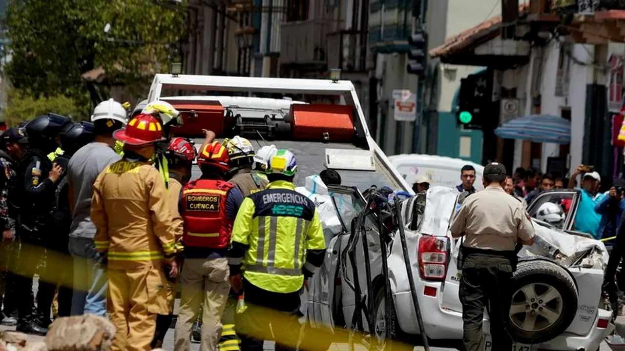 Cel puţin 14 persoane au murit în urma cutremurului cu magnitudine 6,8 produs în Ecuador