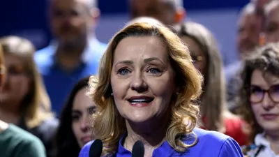 POLITIC Elena Lasconi caută consilier personal la Primăria Câmpulung. Salariul anunțat a stârnit reacții