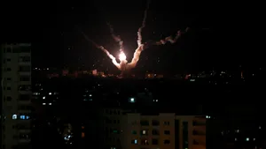 Cel puţin zece morţi în Fâşia Gaza / Egiptul a iniţiat negocieri pentru oprirea operaţiunii israeliene